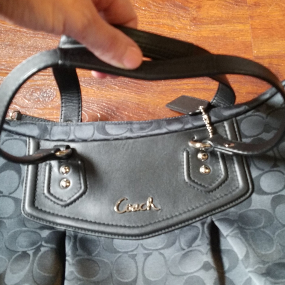 Coach satchel - Picture 4 of 8